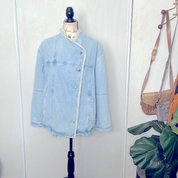 Free People Sherpa Fleeced Twisted Heart Cozy Denim Jacket size Medium - Picture 6 of 15